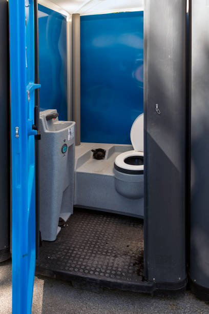 Best Porta potty delivery and setup  in Mayfield, PA